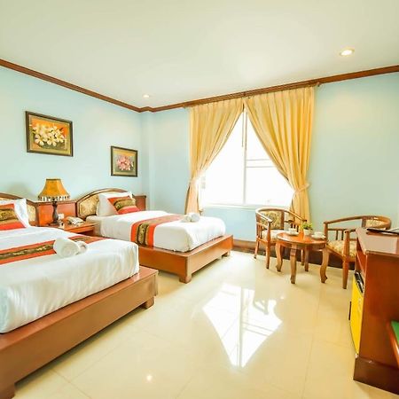 โรงแรมสอบัณฑิต ปากเซ ภายนอก รูปภาพ